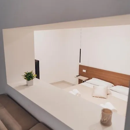 A-mare Exclusive & 4* Таранто