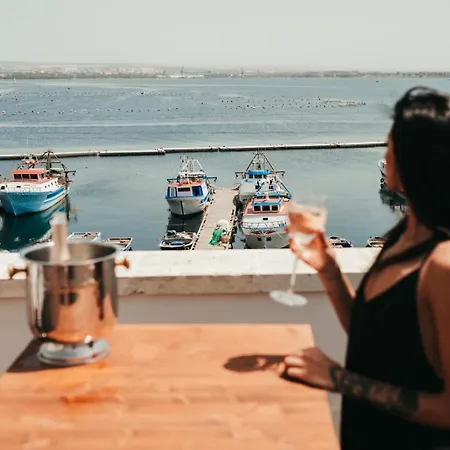 Konukevi A-mare Exclusive & Taranto